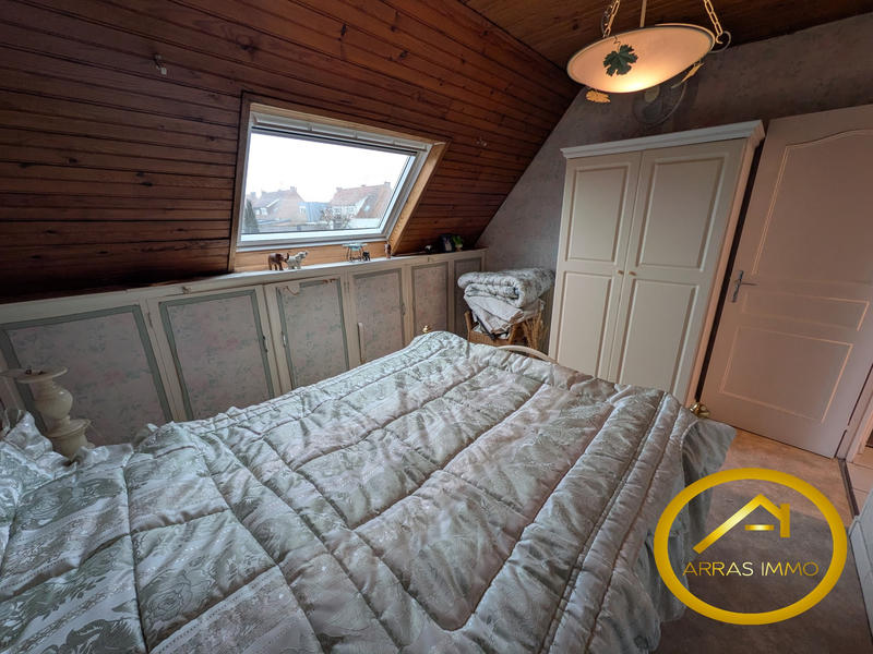 Maison - 101 m² - 6 pièces