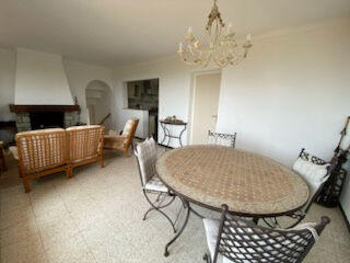 Maison - 125 m² - 8 pièces