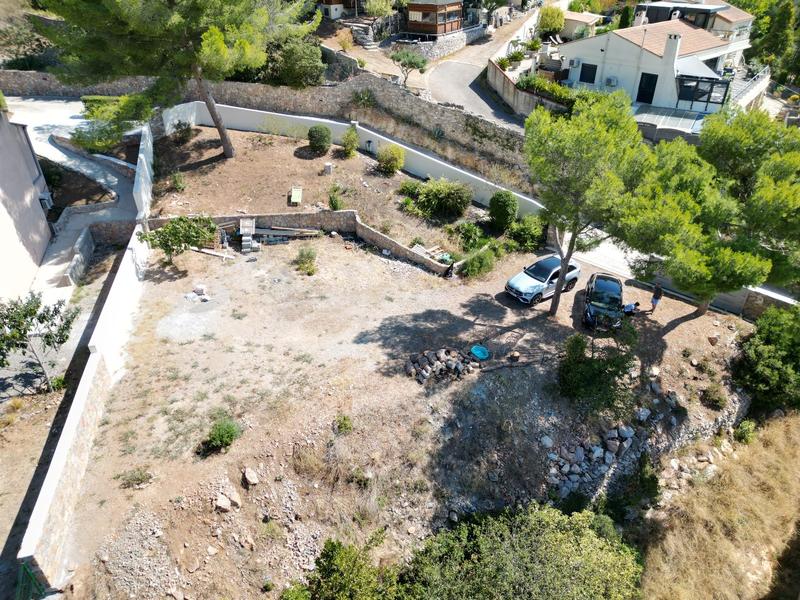 Terrain constructible - 1 020 m²