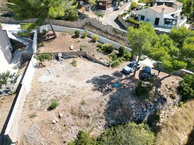 Terrain constructible - 1 020 m²