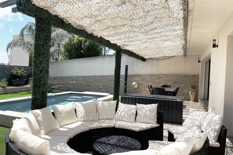 Villa - 180 m² - 5 pièces