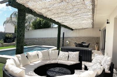 Villa - 180 m² - 5 pièces