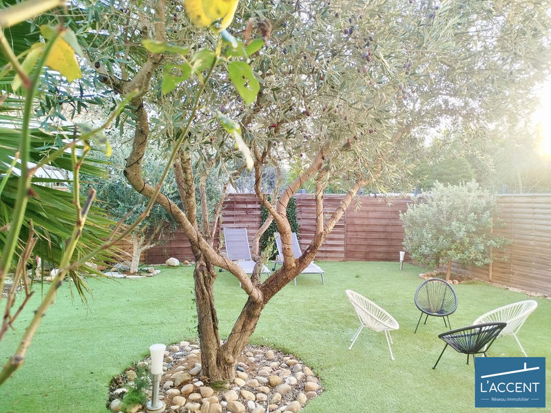 Maison - 210 m² - 6 pièces