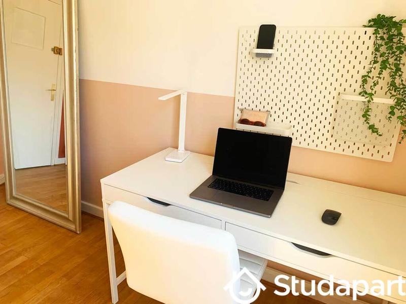 Chambre - 14 m² - 1 pièce