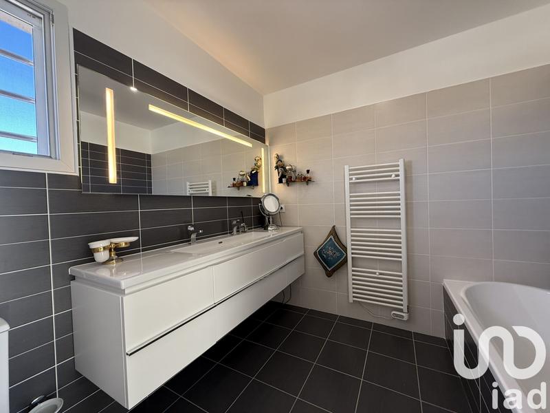 Maison - 108 m² - 3 pièces