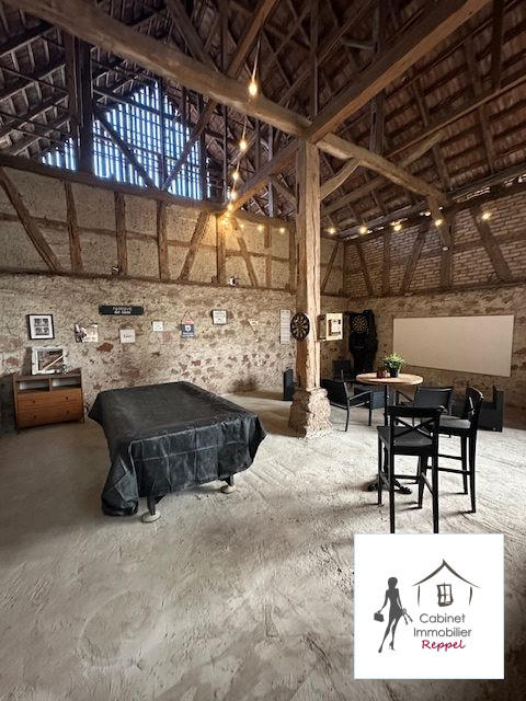 Maison - 340 m² - 10 pièces