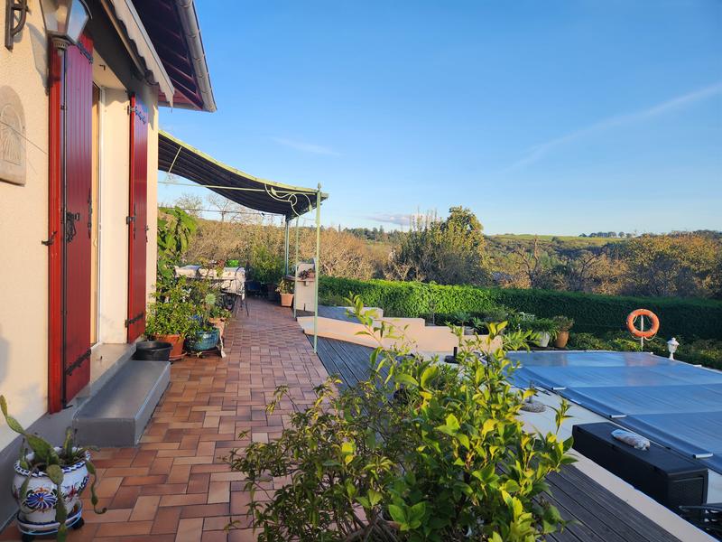 Maison - 104 m² - 5 pièces