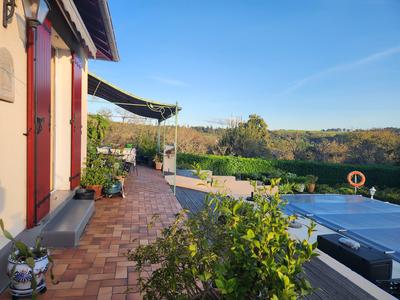 Maison - 104 m² - 5 pièces