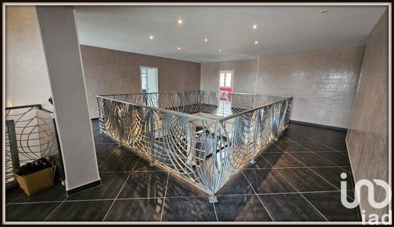 Maison de maîtres - 462 m² - 9 pièces