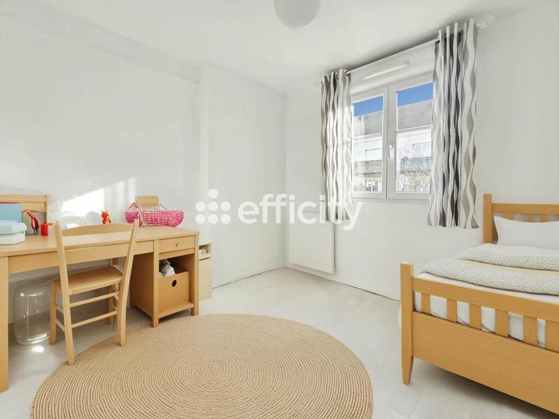 Appartement ancien - 85 m² - 4 pièces