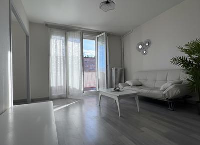 Appartement ancien - 63 m² - 4 pièces