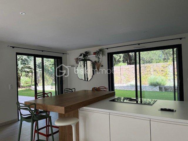 Maison - 160 m² - 5 pièces