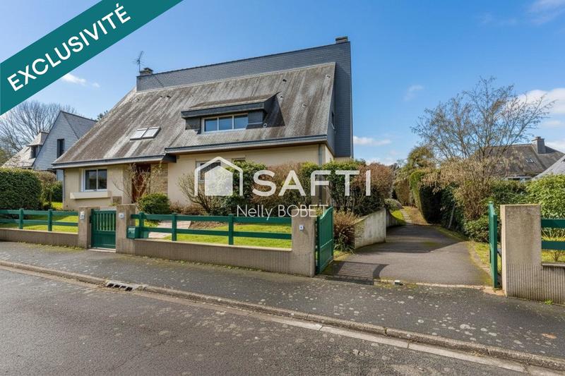 Maison - 241 m² - 8 pièces