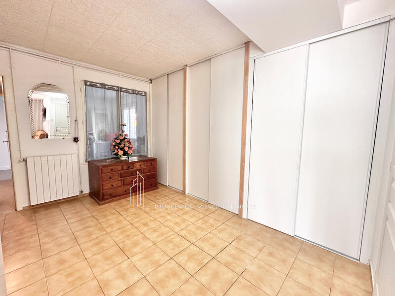 Maison - 171 m² - 8 pièces