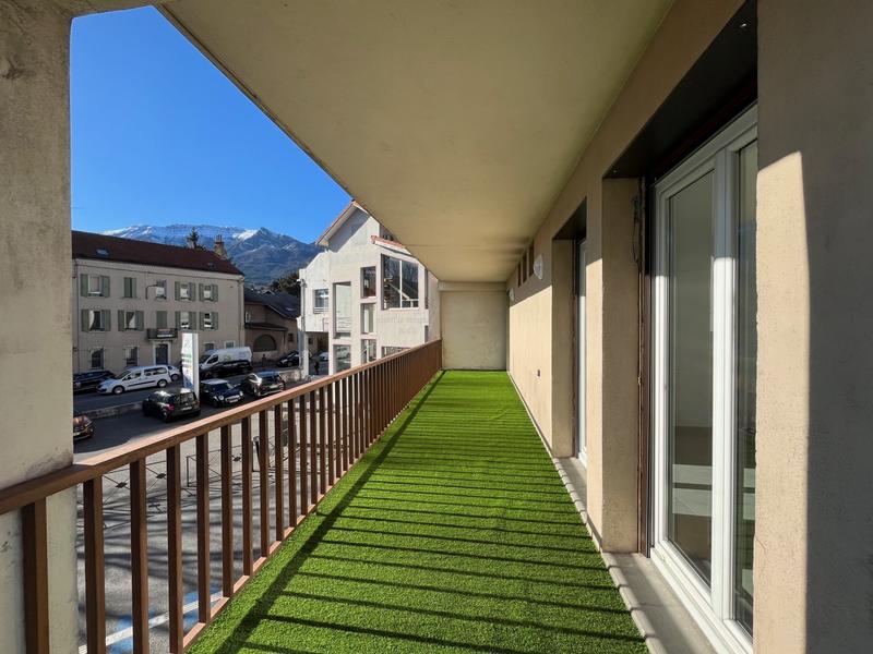 Appartement - 92 m² - 4 pièces