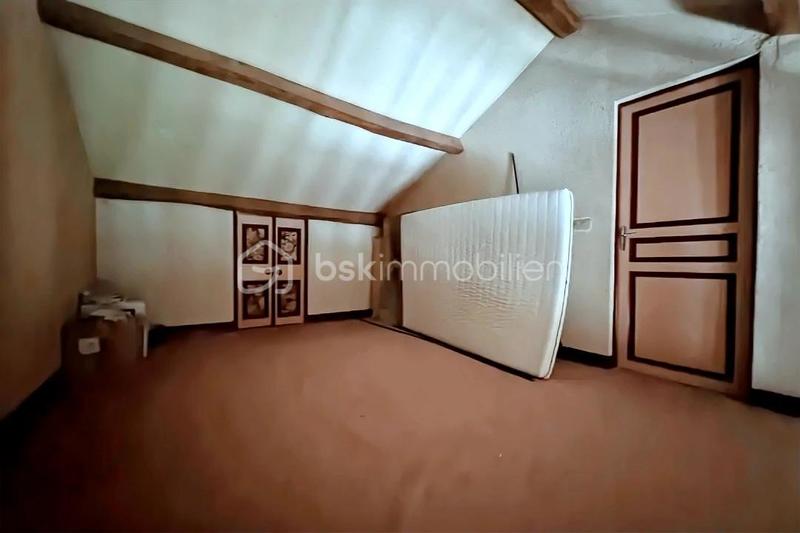 Maison - 260 m² - 9 pièces