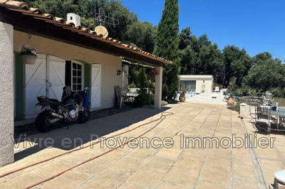 Villa - 180 m² - 4 pièces