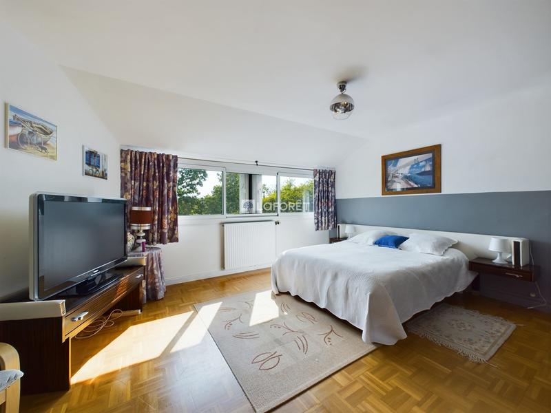 Appartement - 222 m² - 5 pièces