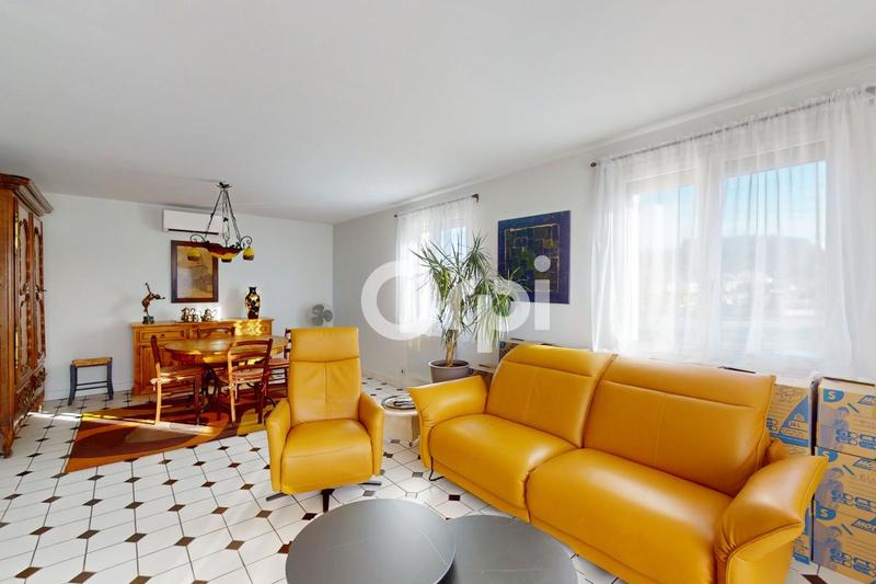 Maison - 200 m² - 6 pièces