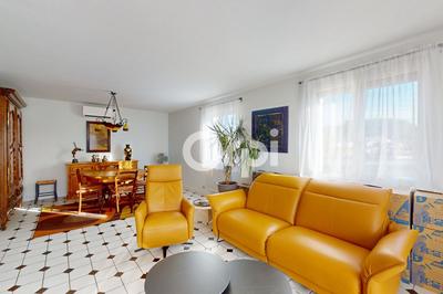 Maison - 200 m² - 6 pièces