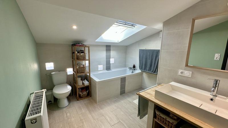 Maison - 186 m² - 7 pièces