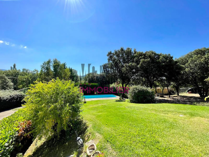 Maison - 156 m² - 4 pièces