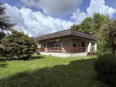 Maison - 110 m² - 6 pièces