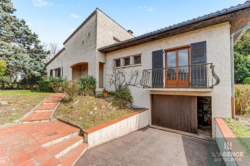 Maison - 140 m² - 5 pièces