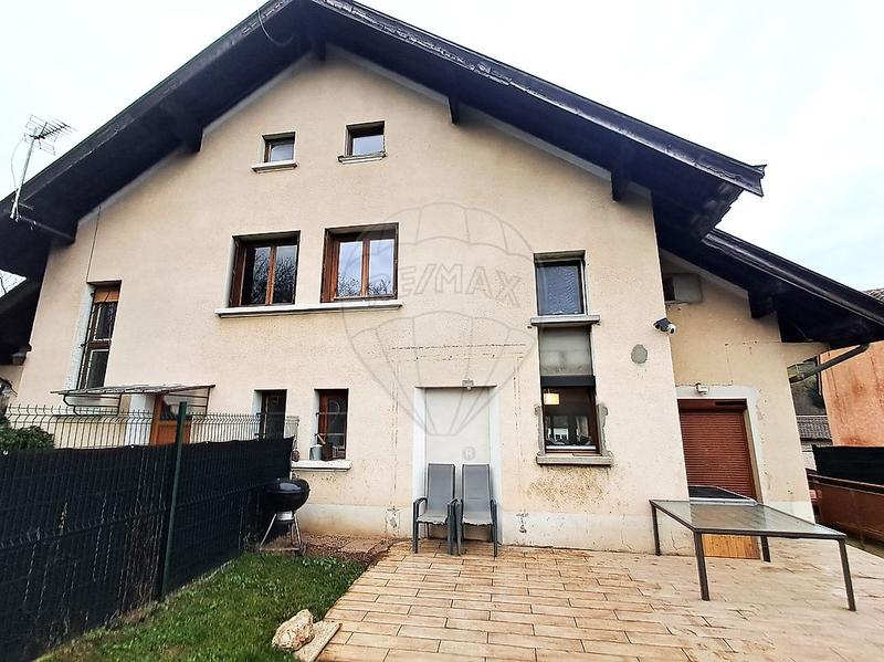 Maison - 80 m² - 5 pièces