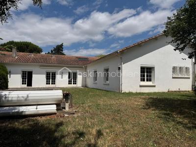 Maison de ville - 224 m² - 7 pièces