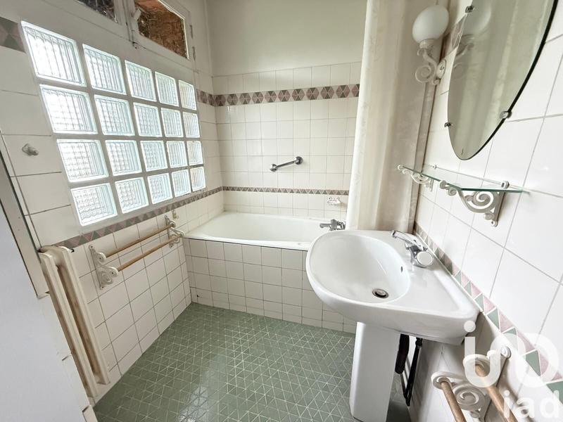 Maison - 121 m² - 6 pièces