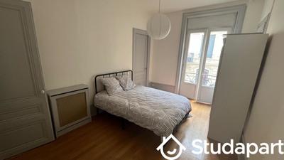 Chambre - 13 m² - 1 pièce