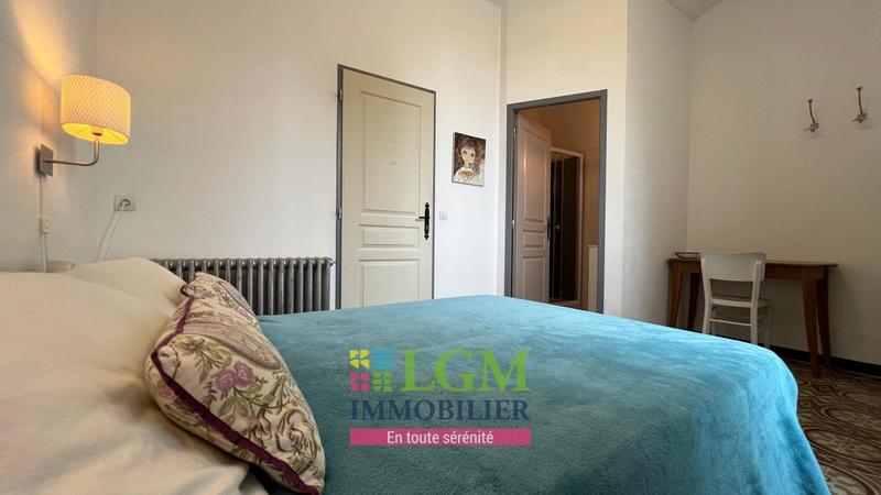 Maison - 181 m² - 6 pièces