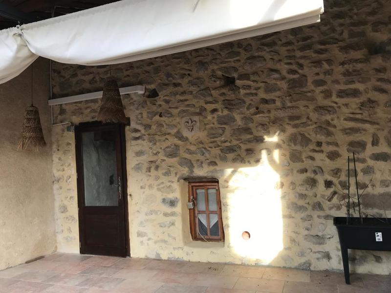 Maison - 96 m² - 3 pièces