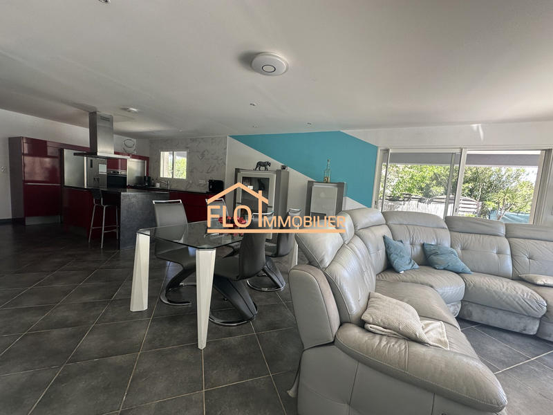 Maison - 120 m² - 4 pièces