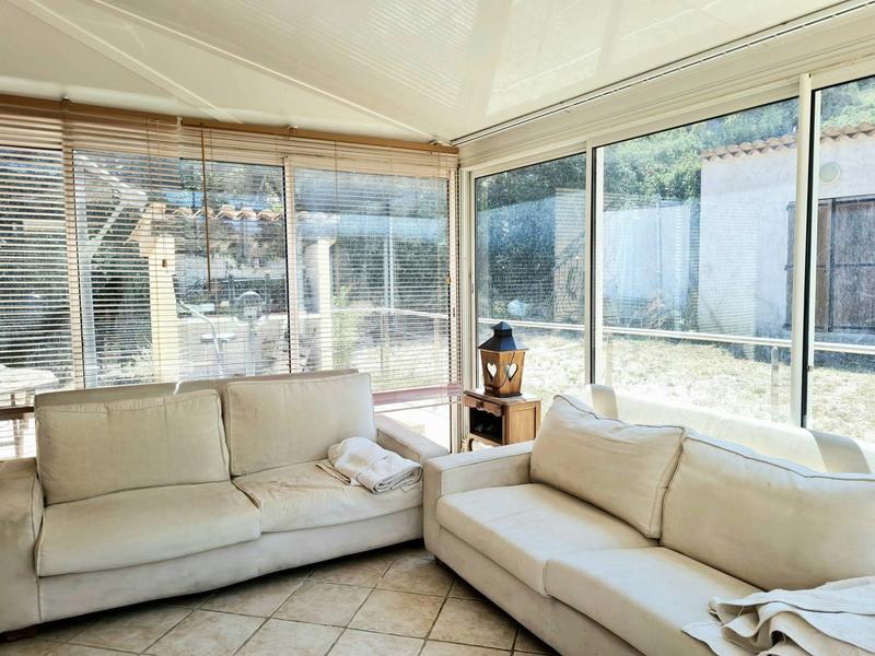 Maison - 236 m² - 7 pièces