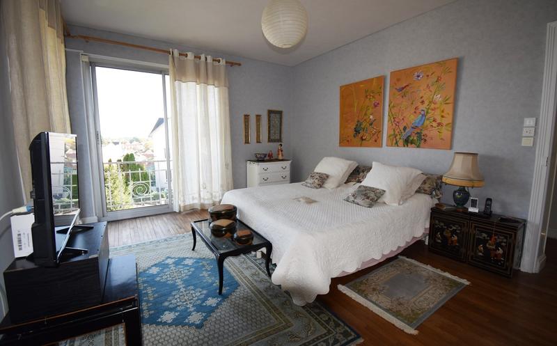 Maison - 189 m² - 6 pièces