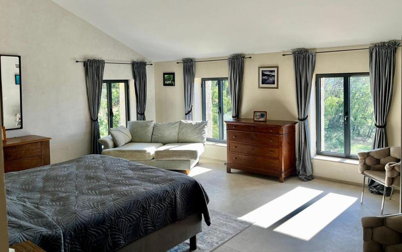 Terrain - 94 759 m²