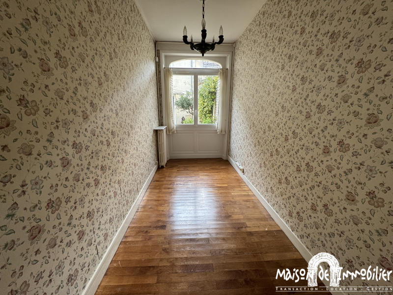 Maison - 169 m² - 6 pièces