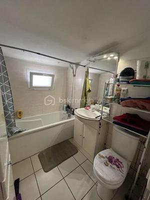 Maison - 87 m² - 4 pièces