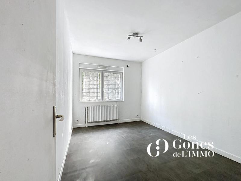 Maison - 235 m² - 8 pièces