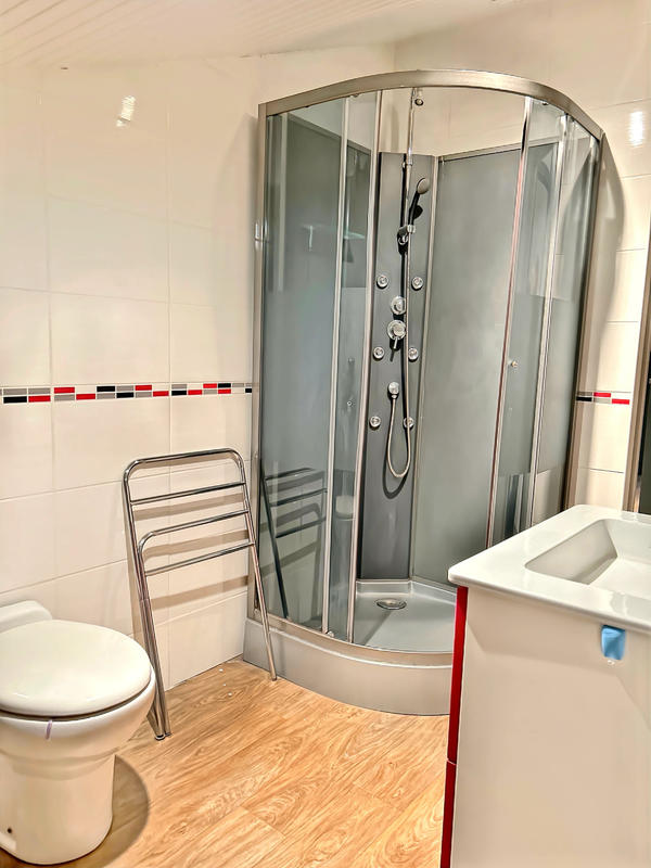 Maison - 96 m² - 4 pièces