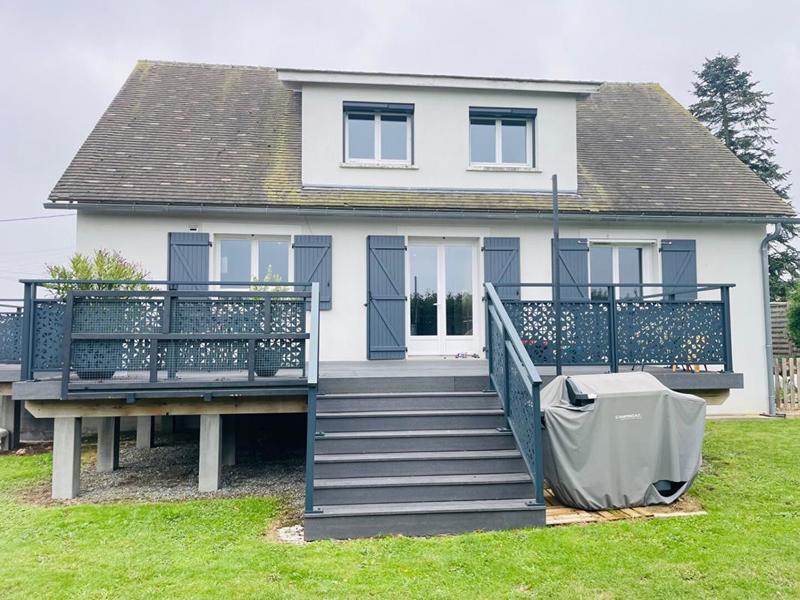 Maison - 180 m² - 6 pièces