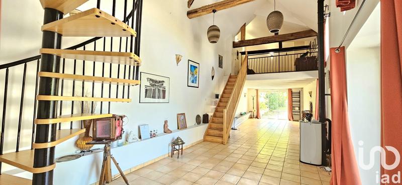 Maison - 250 m² - 10 pièces