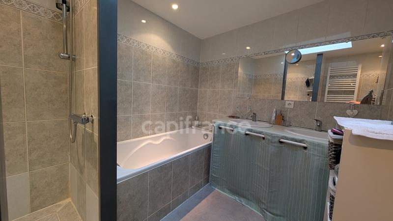 Maison - 157 m² - 6 pièces