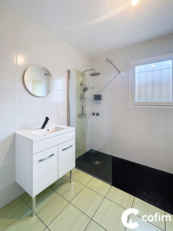 Maison - 93 m² - 4 pièces