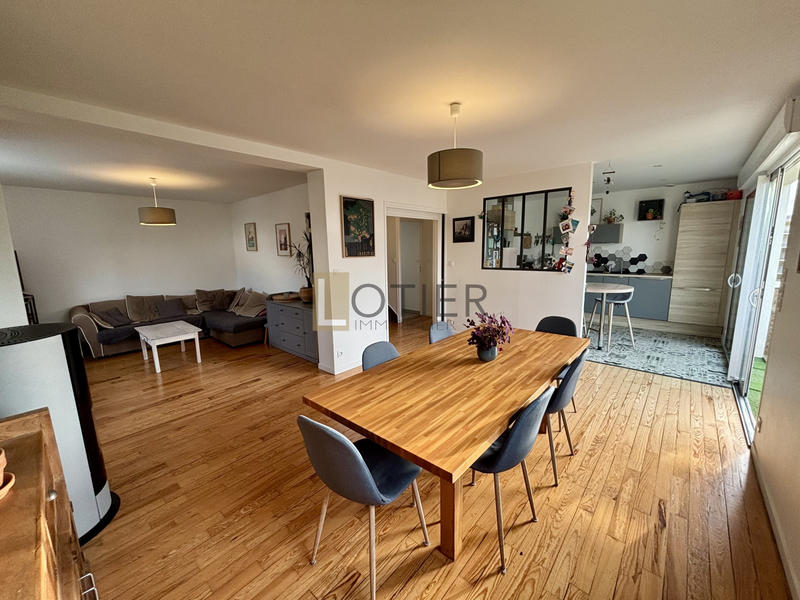 Maison - 104 m² - 6 pièces