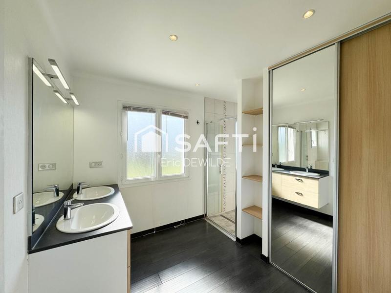 Maison - 166 m² - 7 pièces