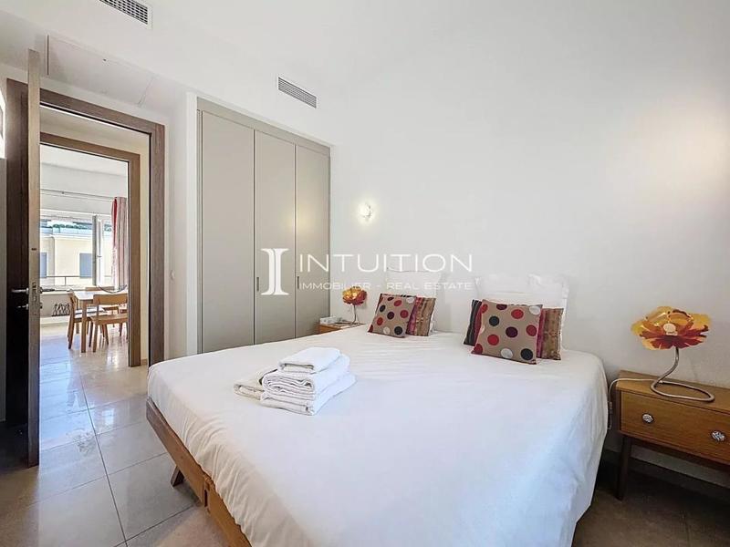 Appartement - 105 m² - 4 pièces