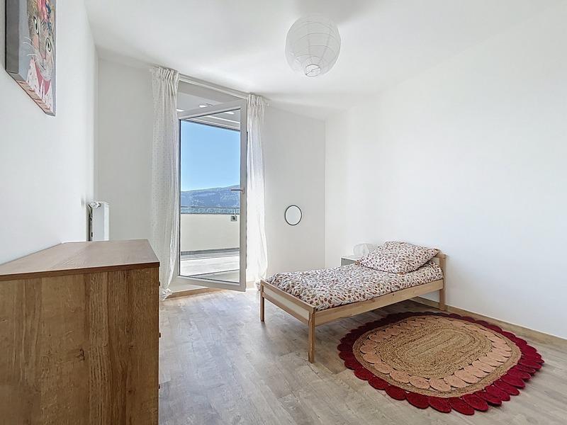 Appartement - 101 m² - 4 pièces